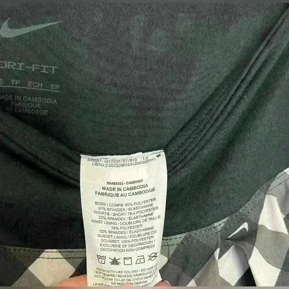 Nike skort NWOT , sz  XS - Picture 10 of 10